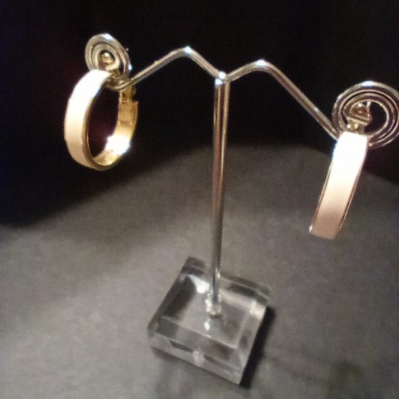 Monet Vintage Gold Tone Cream Enamel Hoop Lever Back Earrings - Picture 6 of 7